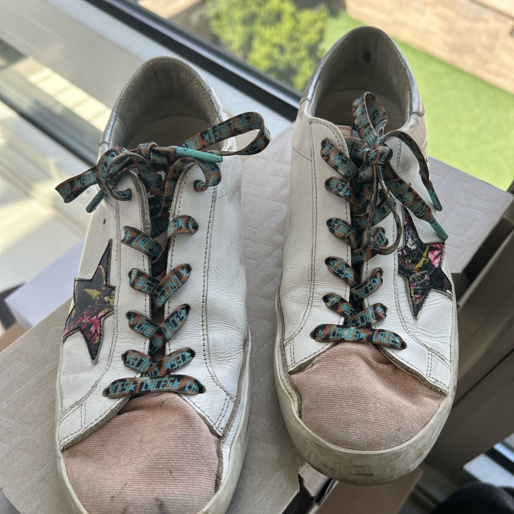 GOLDEN GOOSE gorgeous upper suede pink with white leather shoe.